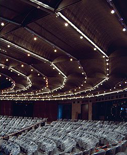 Deckenleuchten Bayer Dialogzentrum